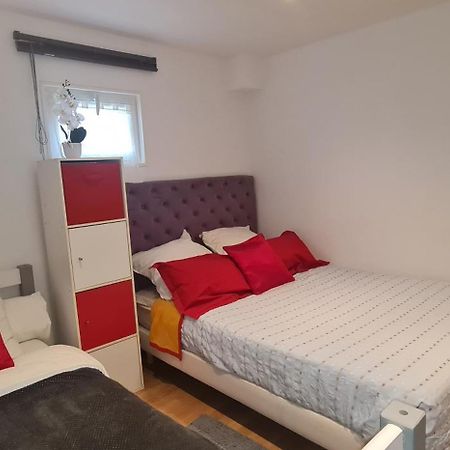 Belle Maison Avec Jardin Rdc T3 De 70M2 Vacances Ou Cure Thermale Rochefort Eksteriør billede