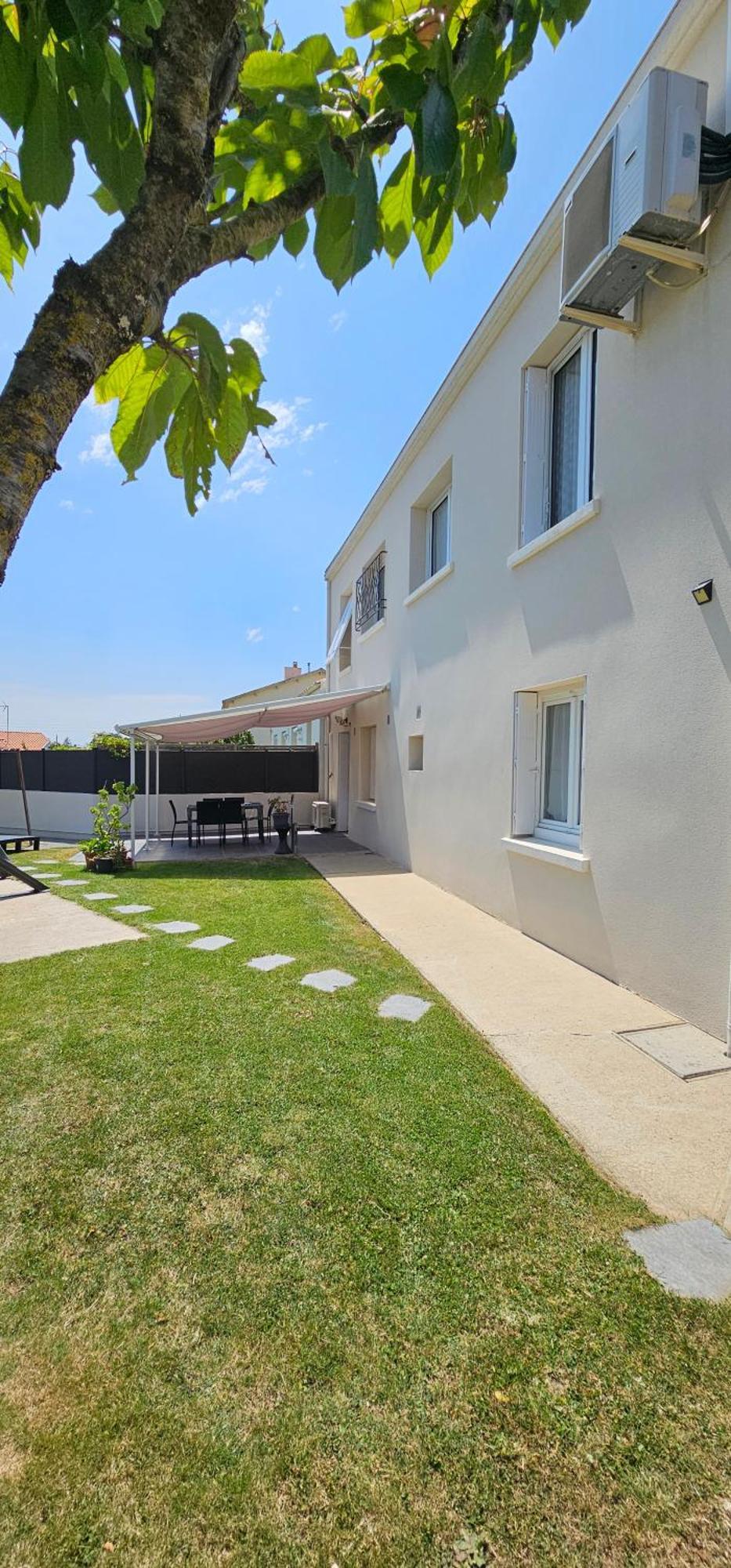 Belle Maison Avec Jardin Rdc T3 De 70M2 Vacances Ou Cure Thermale Rochefort Eksteriør billede
